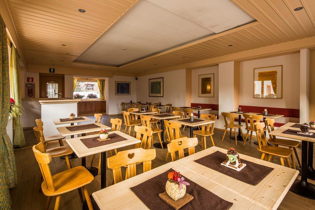 Garni Bellavista Hotell Arabba Eksteriør bilde
