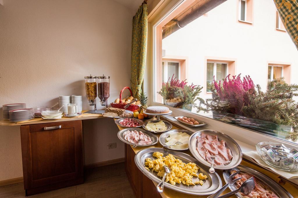 Garni Bellavista Hotell Arabba Eksteriør bilde